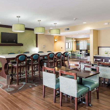 Quality Inn & Suites Quincy - Downtown 외부 사진