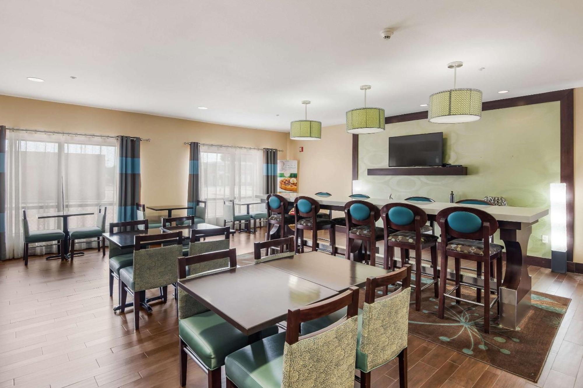 Quality Inn & Suites Quincy - Downtown 외부 사진
