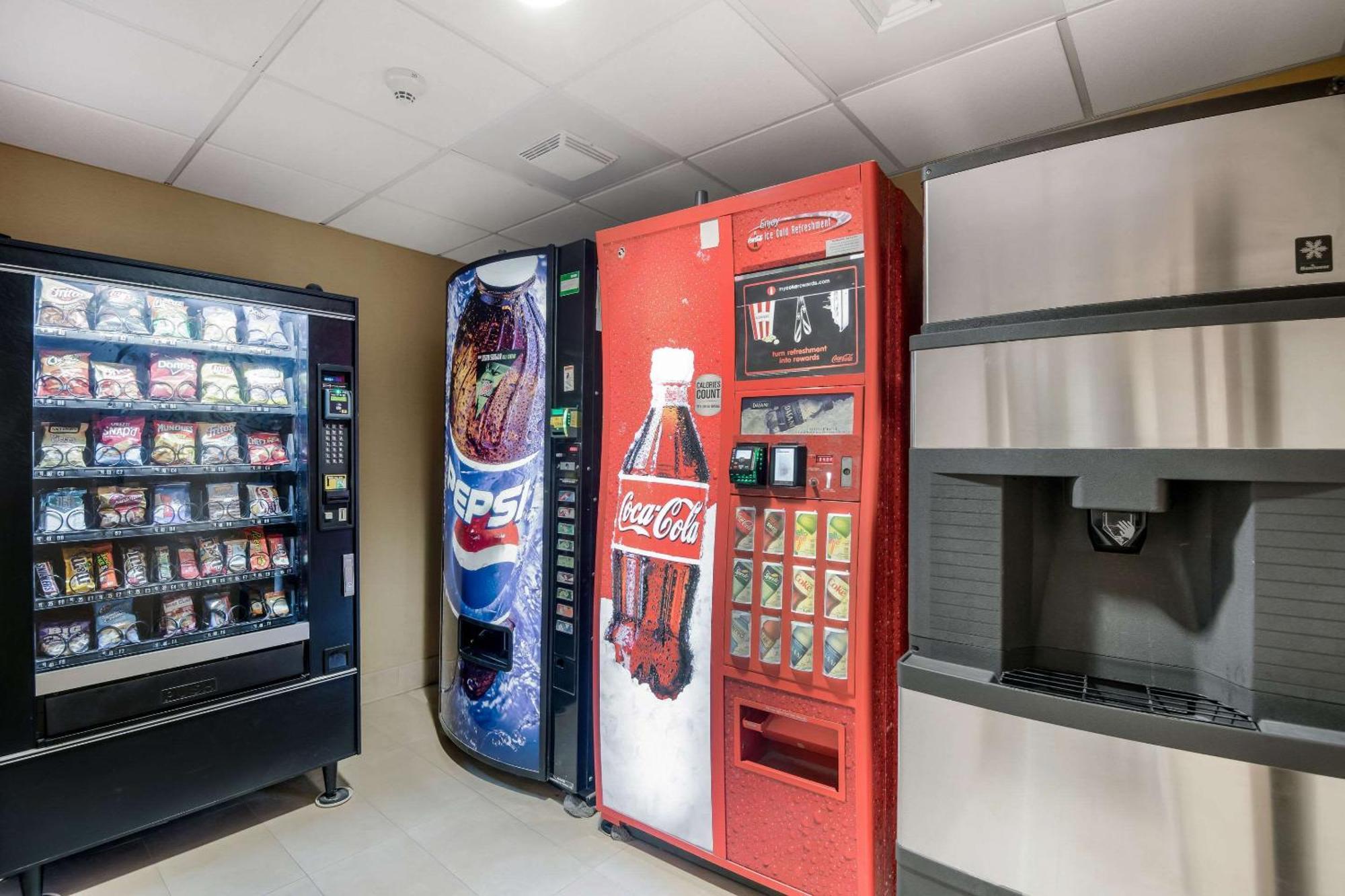 Quality Inn & Suites Quincy - Downtown 외부 사진
