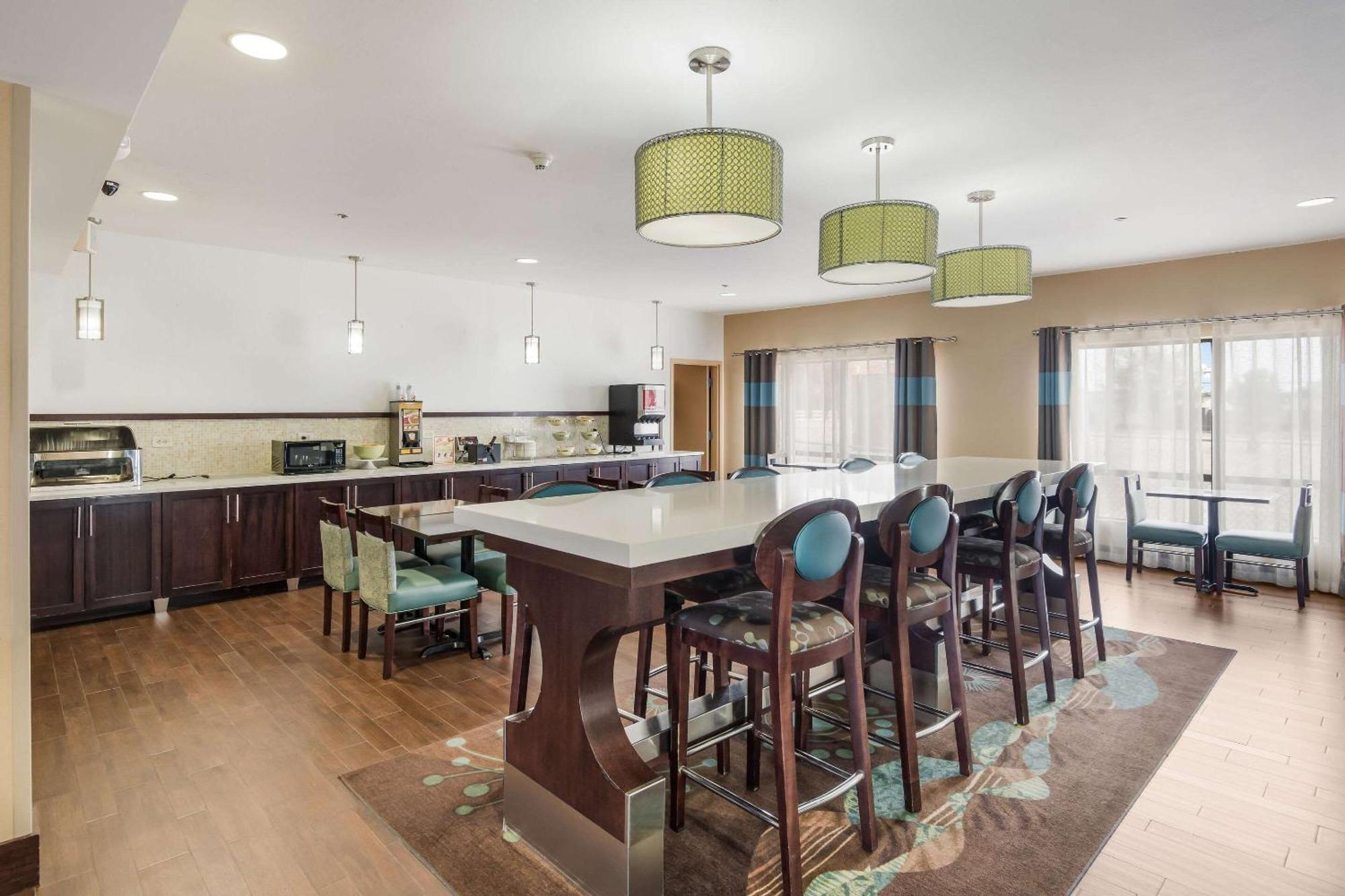 Quality Inn & Suites Quincy - Downtown 외부 사진