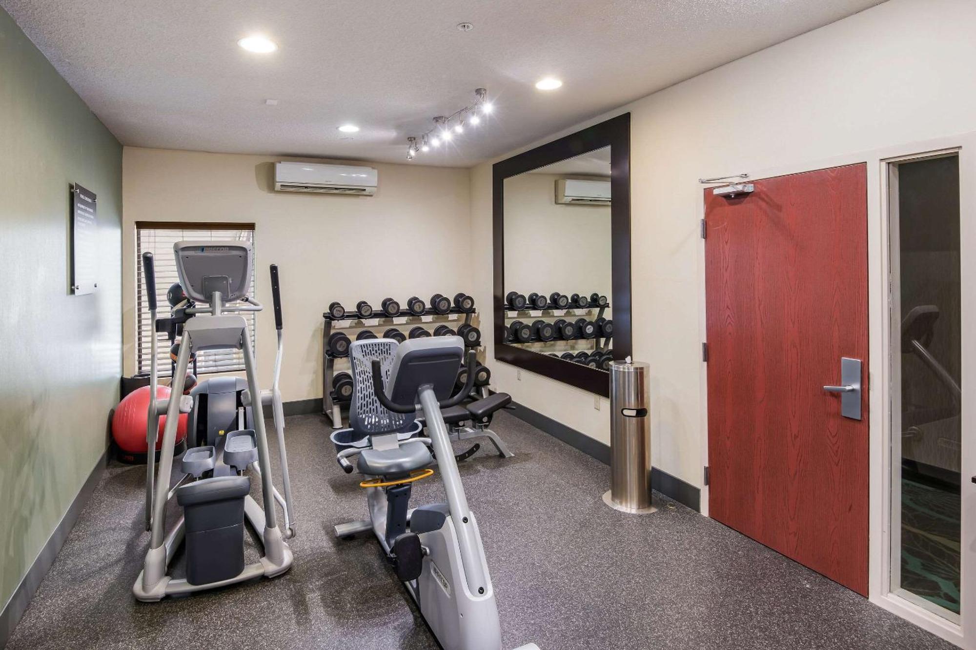 Quality Inn & Suites Quincy - Downtown 외부 사진
