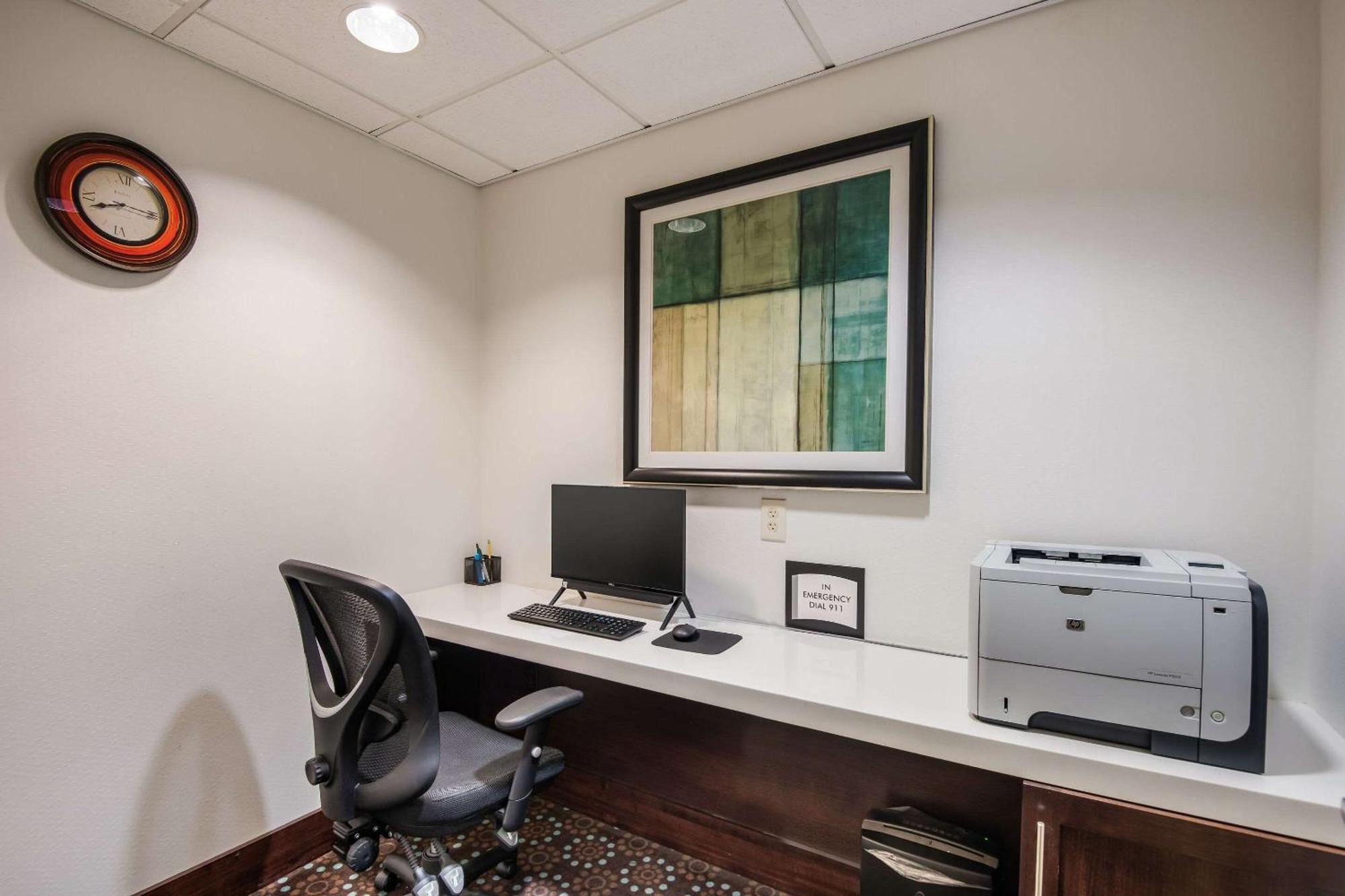 Quality Inn & Suites Quincy - Downtown 외부 사진