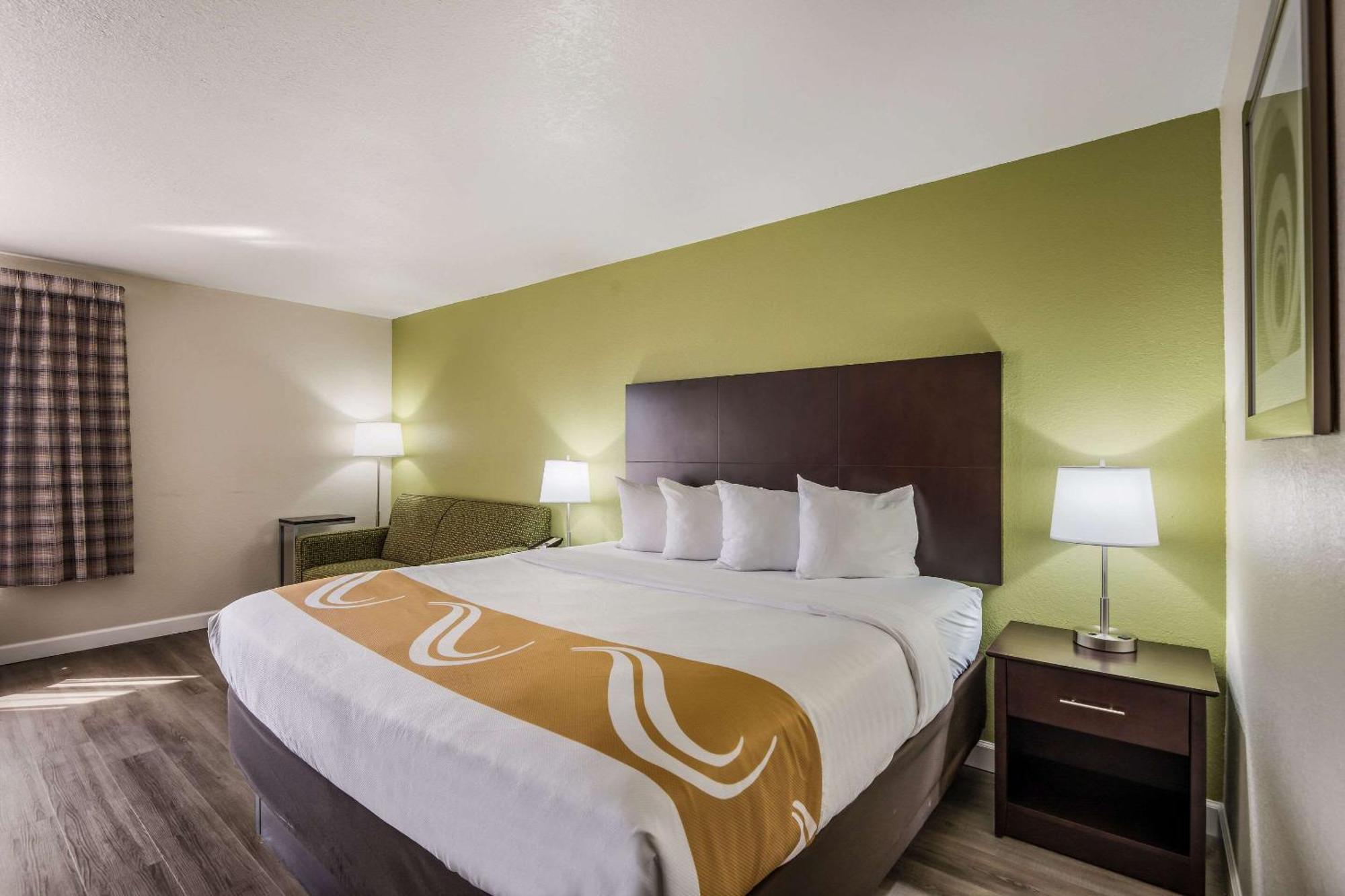Quality Inn & Suites Quincy - Downtown 외부 사진