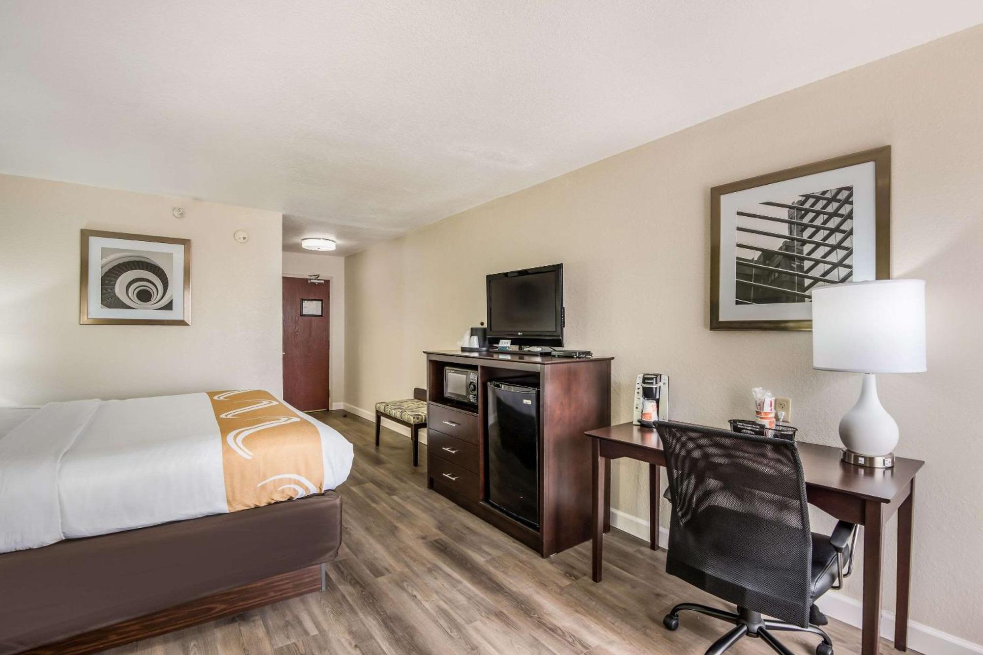 Quality Inn & Suites Quincy - Downtown 외부 사진