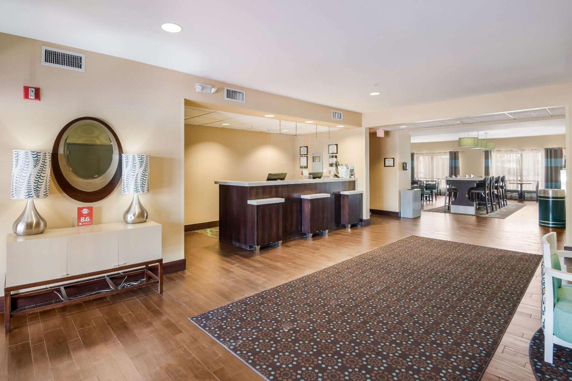 Quality Inn & Suites Quincy - Downtown 외부 사진