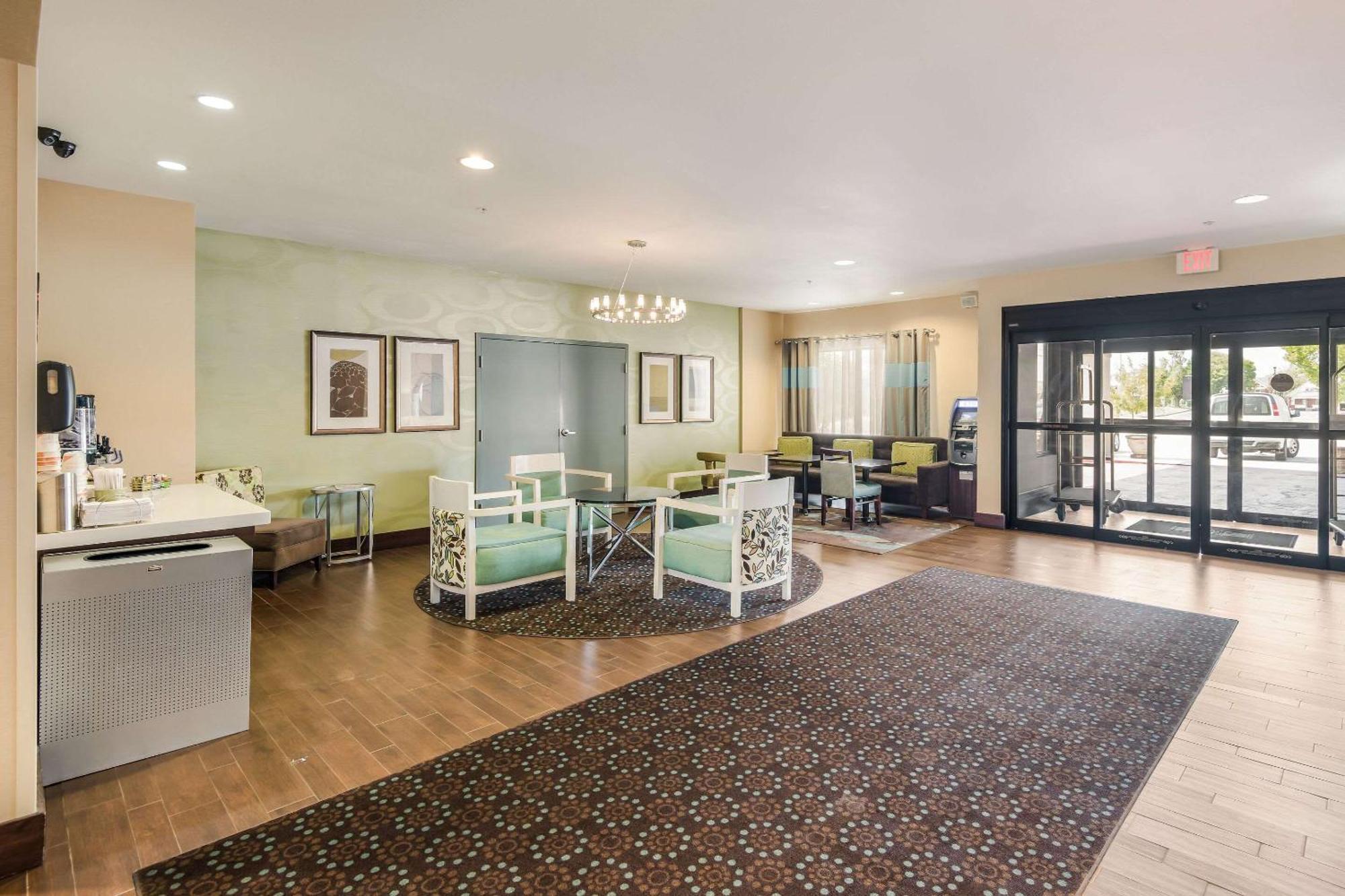 Quality Inn & Suites Quincy - Downtown 외부 사진