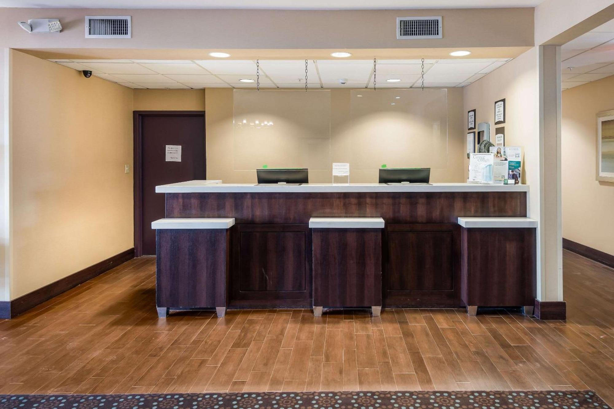 Quality Inn & Suites Quincy - Downtown 외부 사진