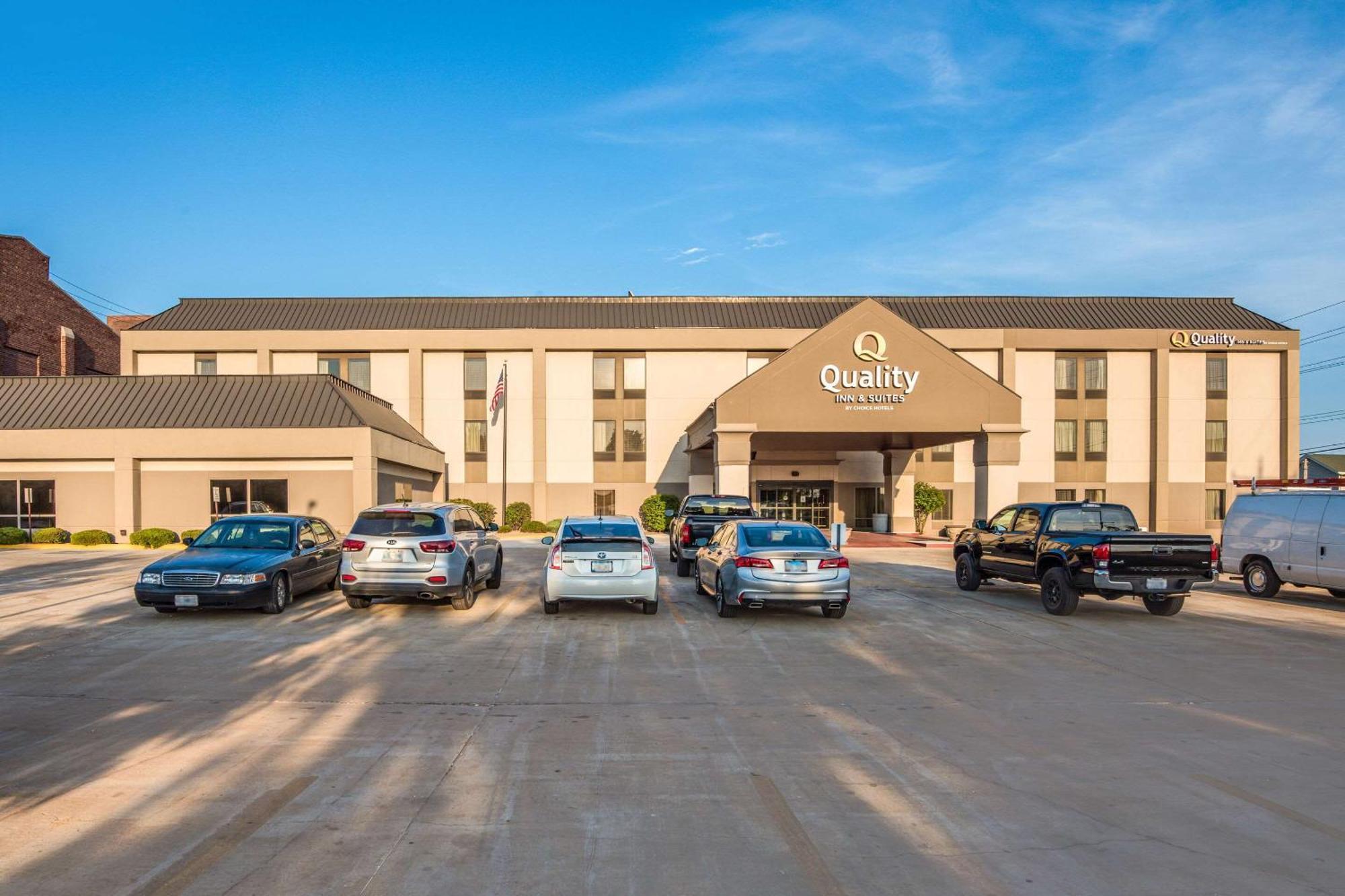 Quality Inn & Suites Quincy - Downtown 외부 사진