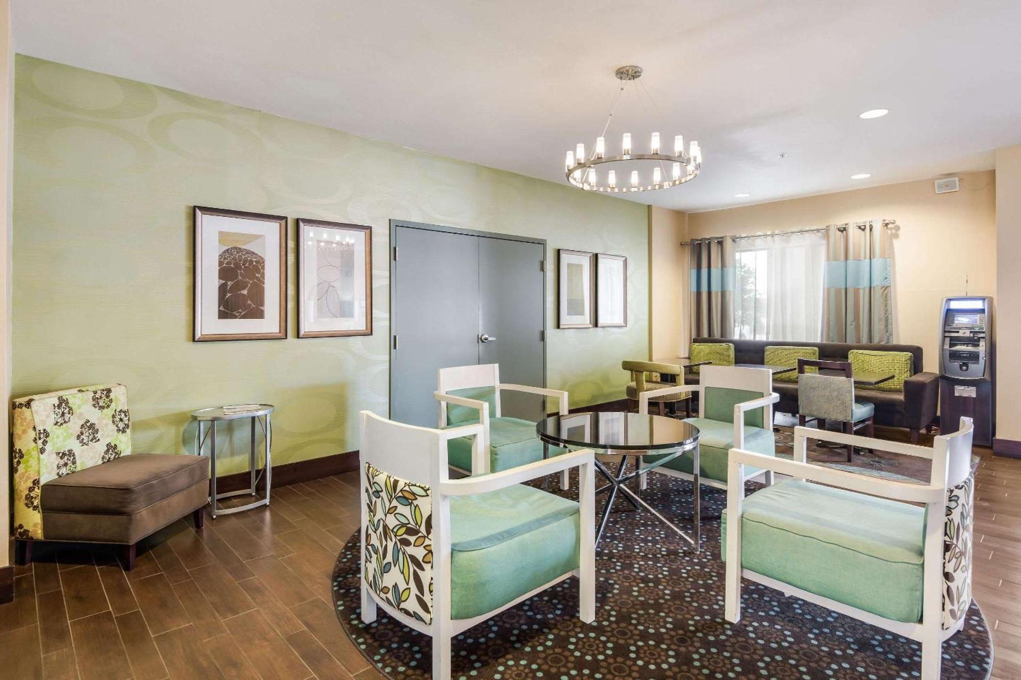Quality Inn & Suites Quincy - Downtown 외부 사진
