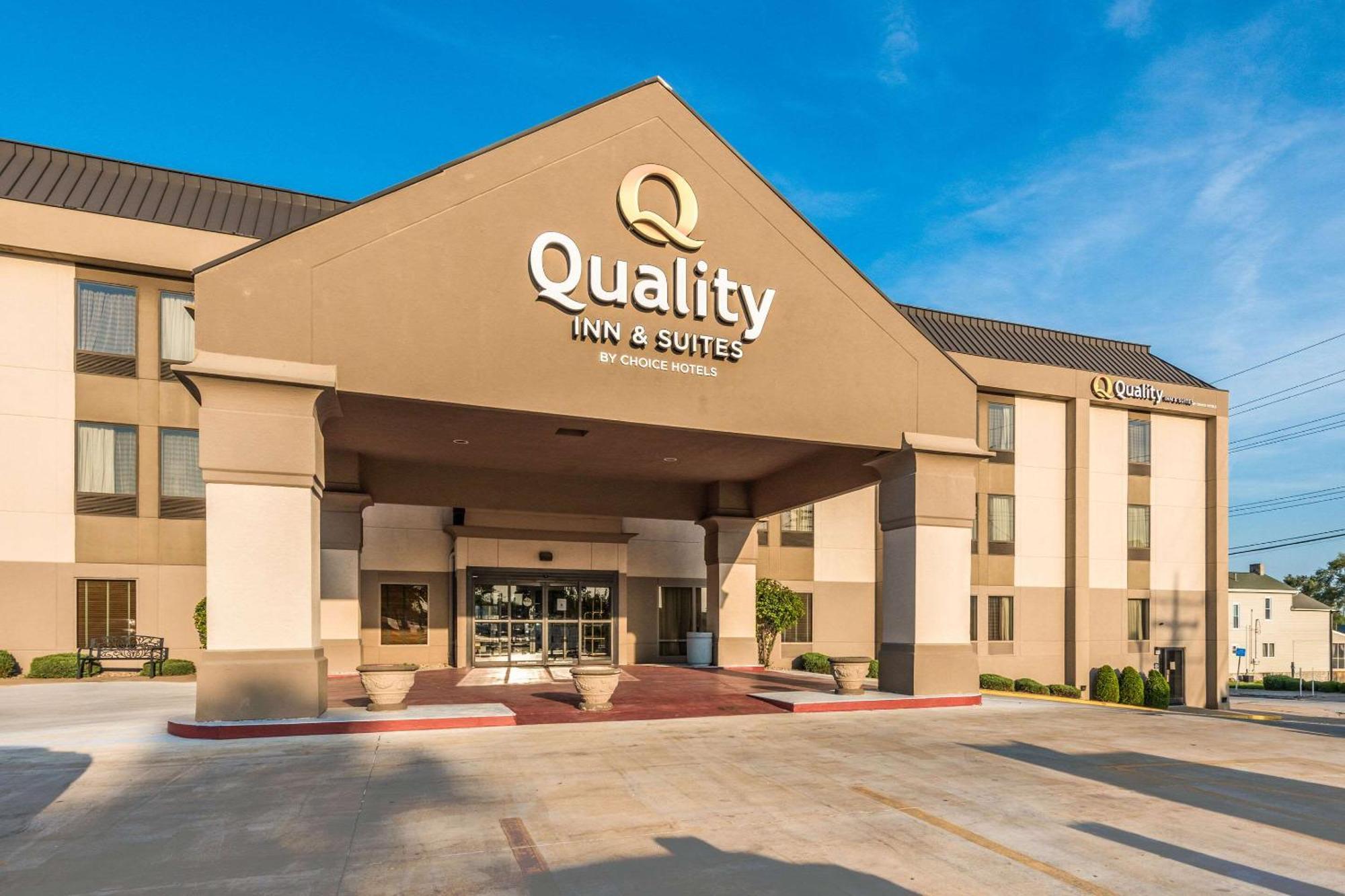 Quality Inn & Suites Quincy - Downtown 외부 사진