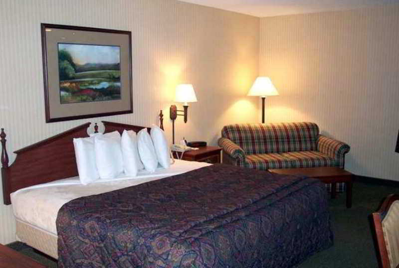 Quality Inn & Suites Quincy - Downtown 객실 사진