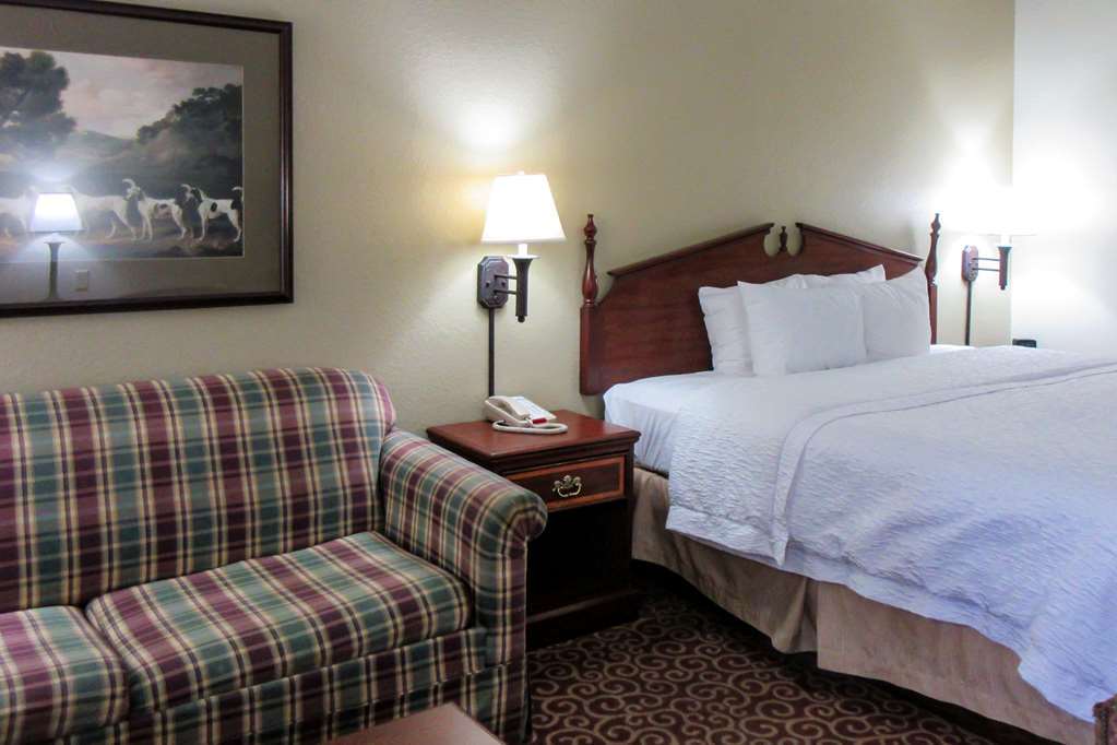 Quality Inn & Suites Quincy - Downtown 객실 사진