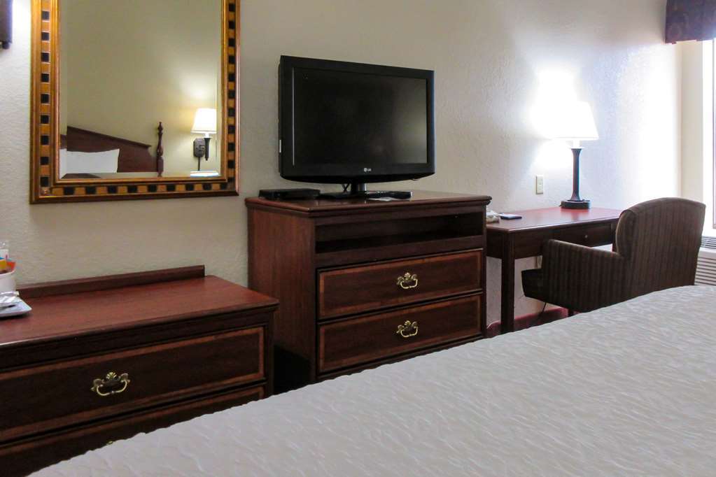 Quality Inn & Suites Quincy - Downtown 객실 사진