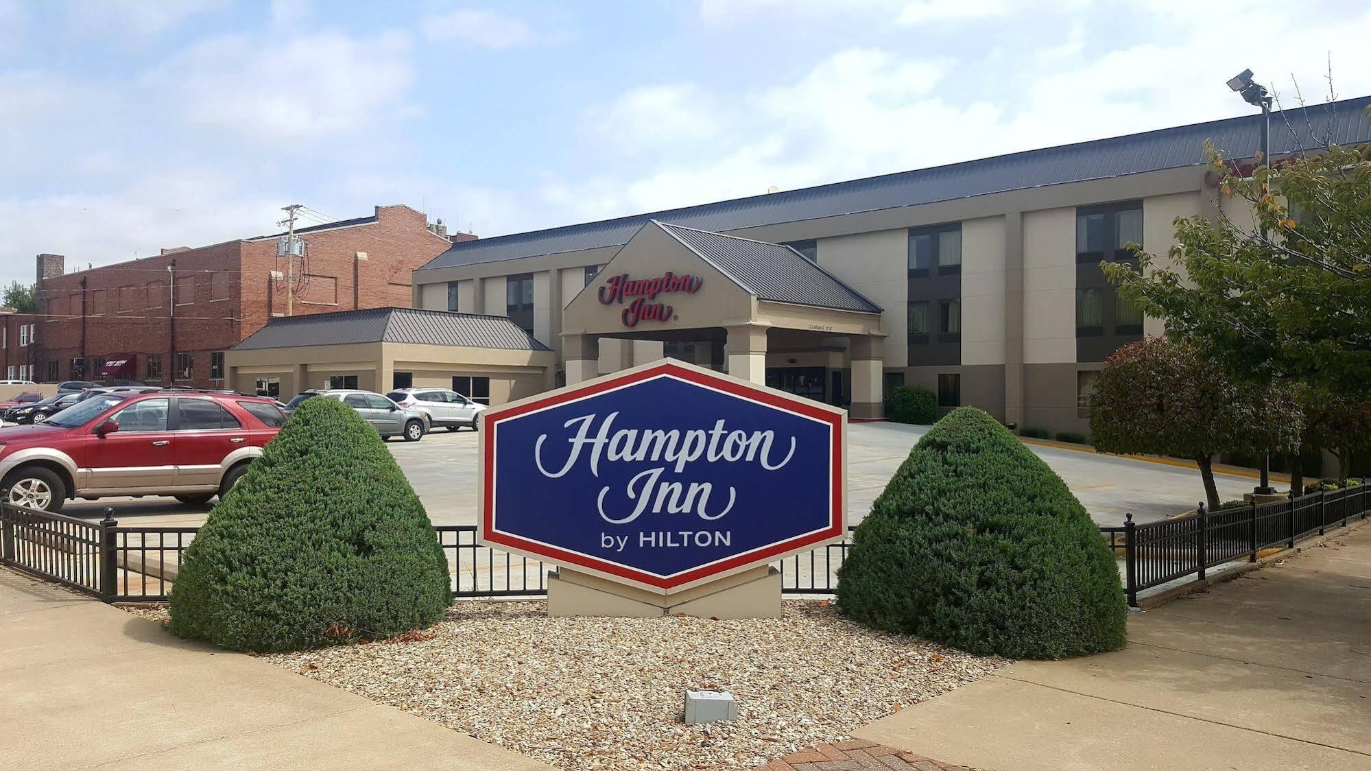 Quality Inn & Suites Quincy - Downtown 외부 사진